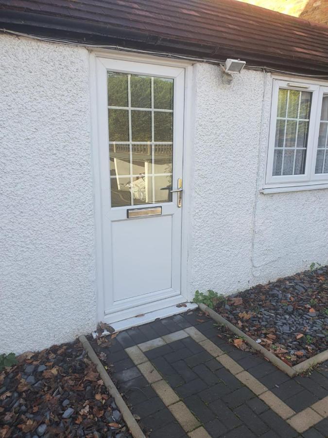 Chantilly Apartment Ickenham Exterior photo
