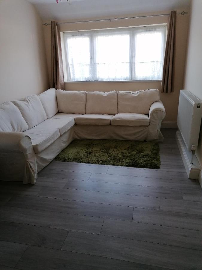 Chantilly Apartment Ickenham Exterior photo